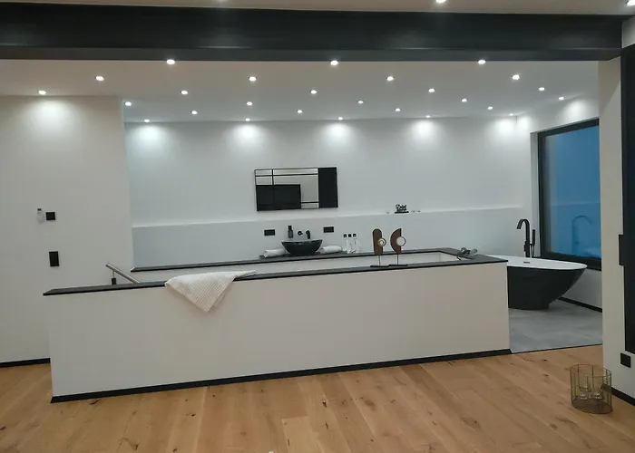Lifestyle Cube House 2 *