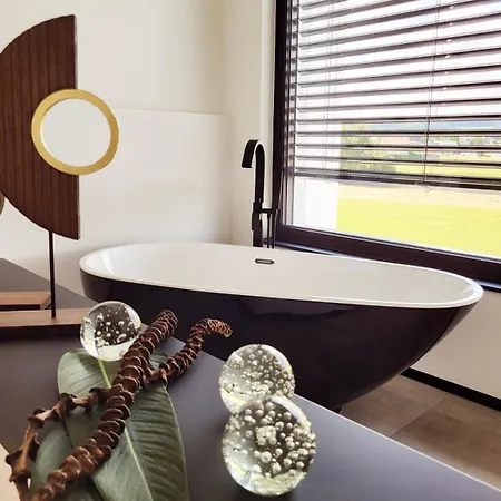 Lifestyle Cube House 2 Moosbach (Oberpfalz)